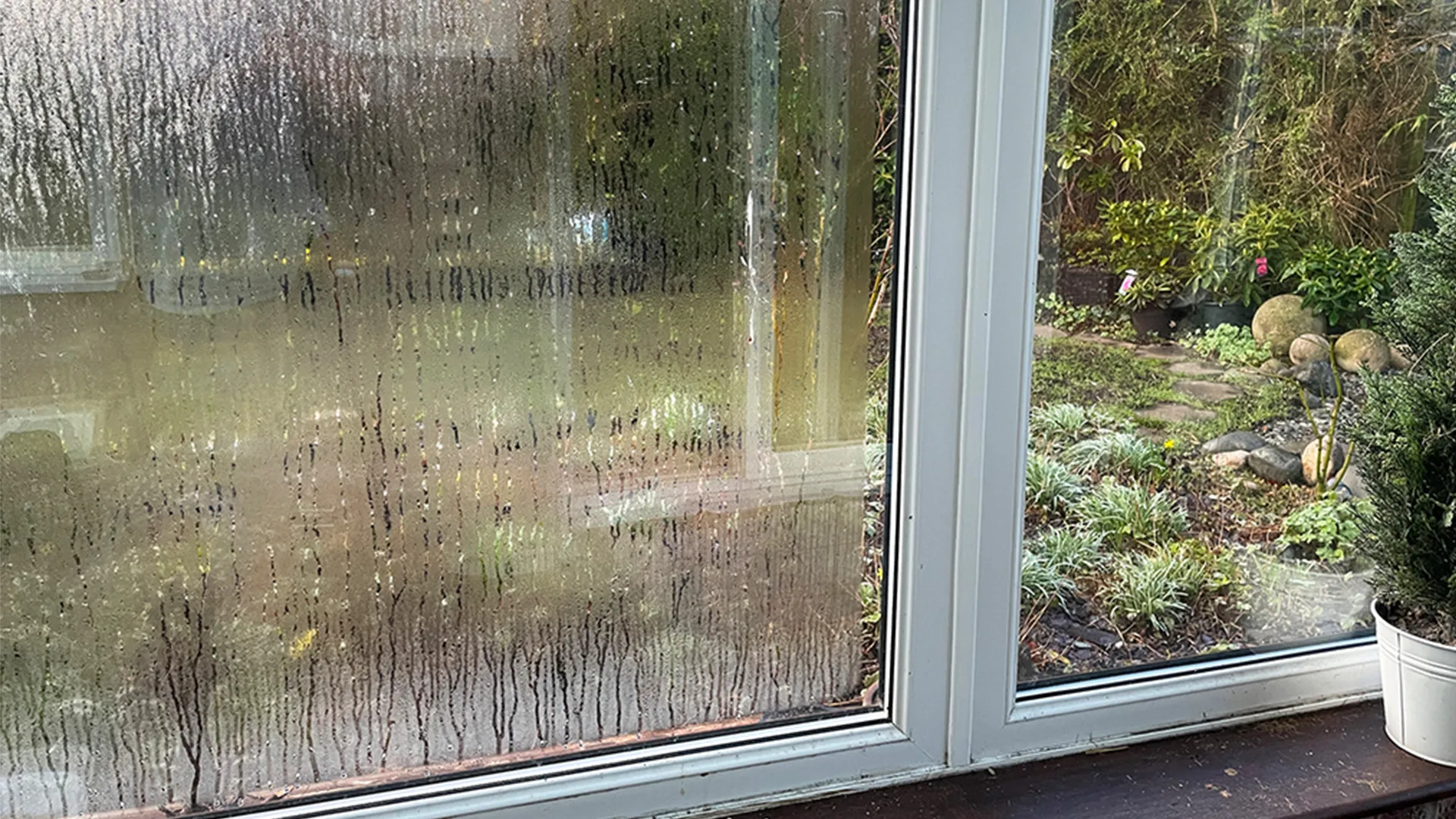 Fogged Window Glass & Failed Seals: Causes and Fixes